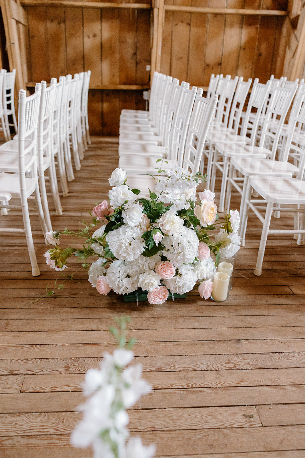 The Finley Aisle Flowers - set of 12